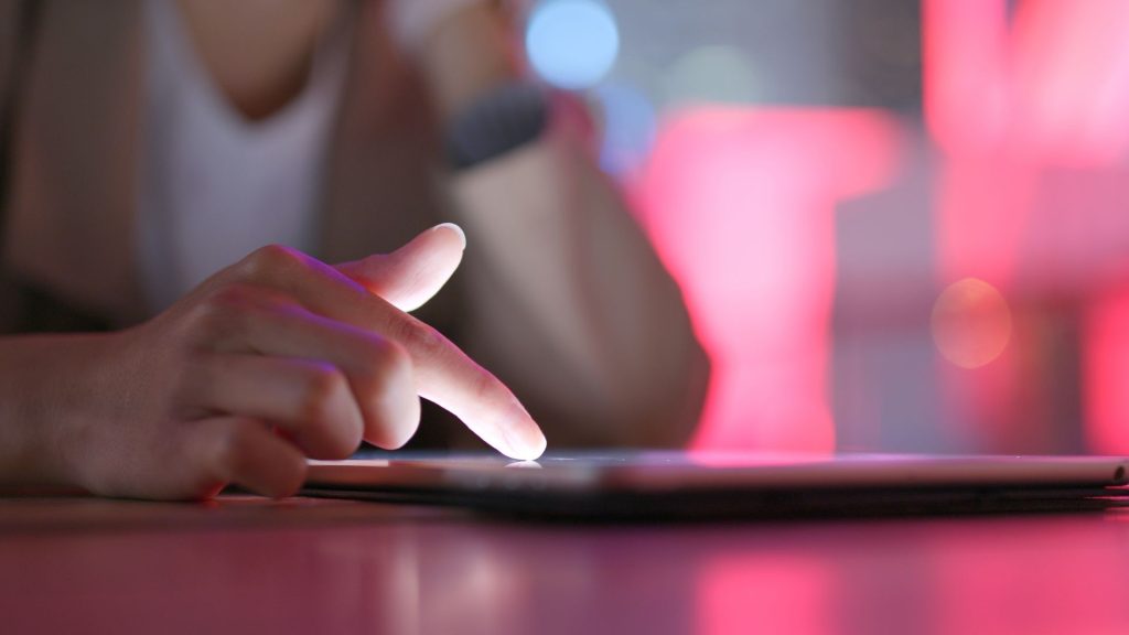 You Can’t Trust What You Read Online — Here’s How We Fix That